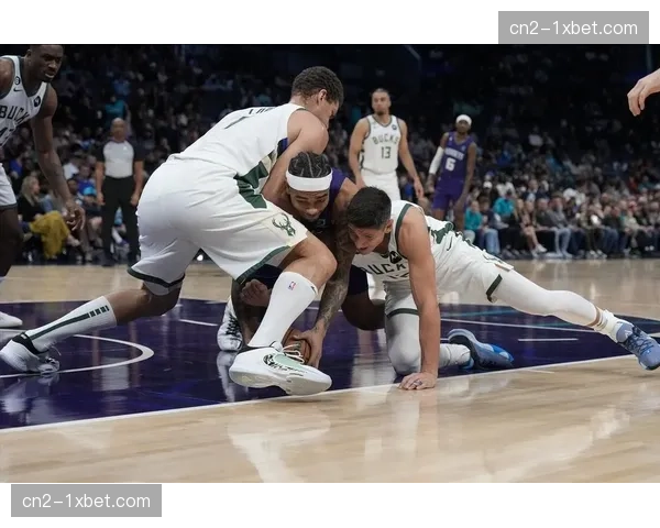 大洛佩兹盖帽能力依然在线 内线护筐提供尺寸保障